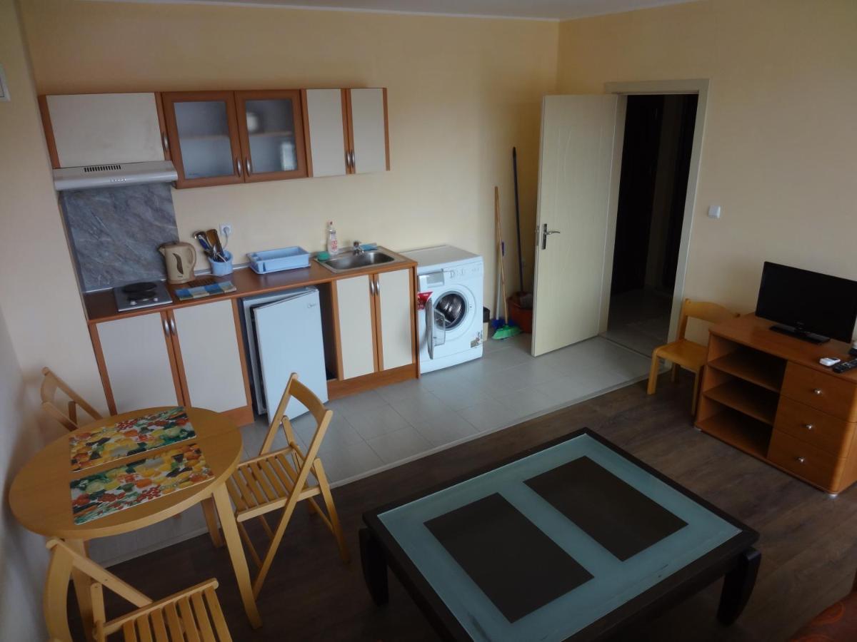Apartment Lazur By The Sea Ravda Buitenkant foto